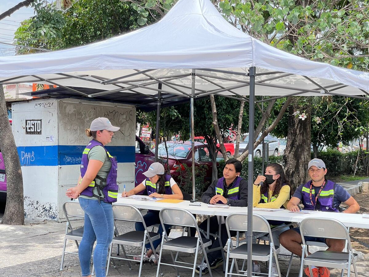 Continúa “Jalisco Trabaja” recorriendo calles del AMG con más de 35 mil vacantes disponibles (Karla Victoria Rodríguez)