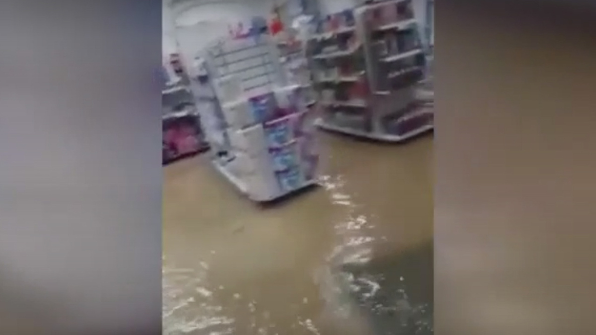 Fuertes lluvias en Tabasco dejan afectaciones