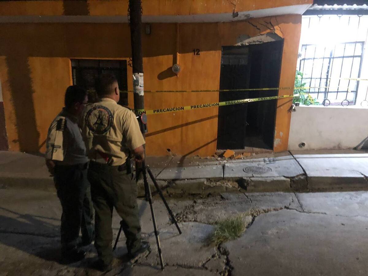 Analizan daños tras falla geológica en Zapotlán El Grande, Jalisco (Especial)