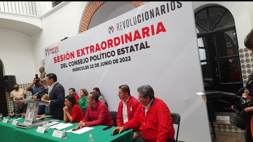 Camarillo lamentó que PAN y PRD, no hayan salido a la defensa del PRI | Especial