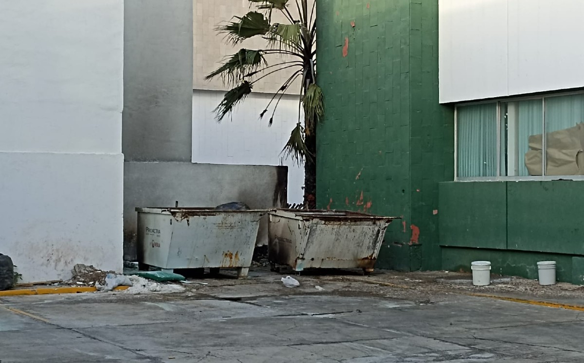Contenedor incendiado en Nuevo Laredo
