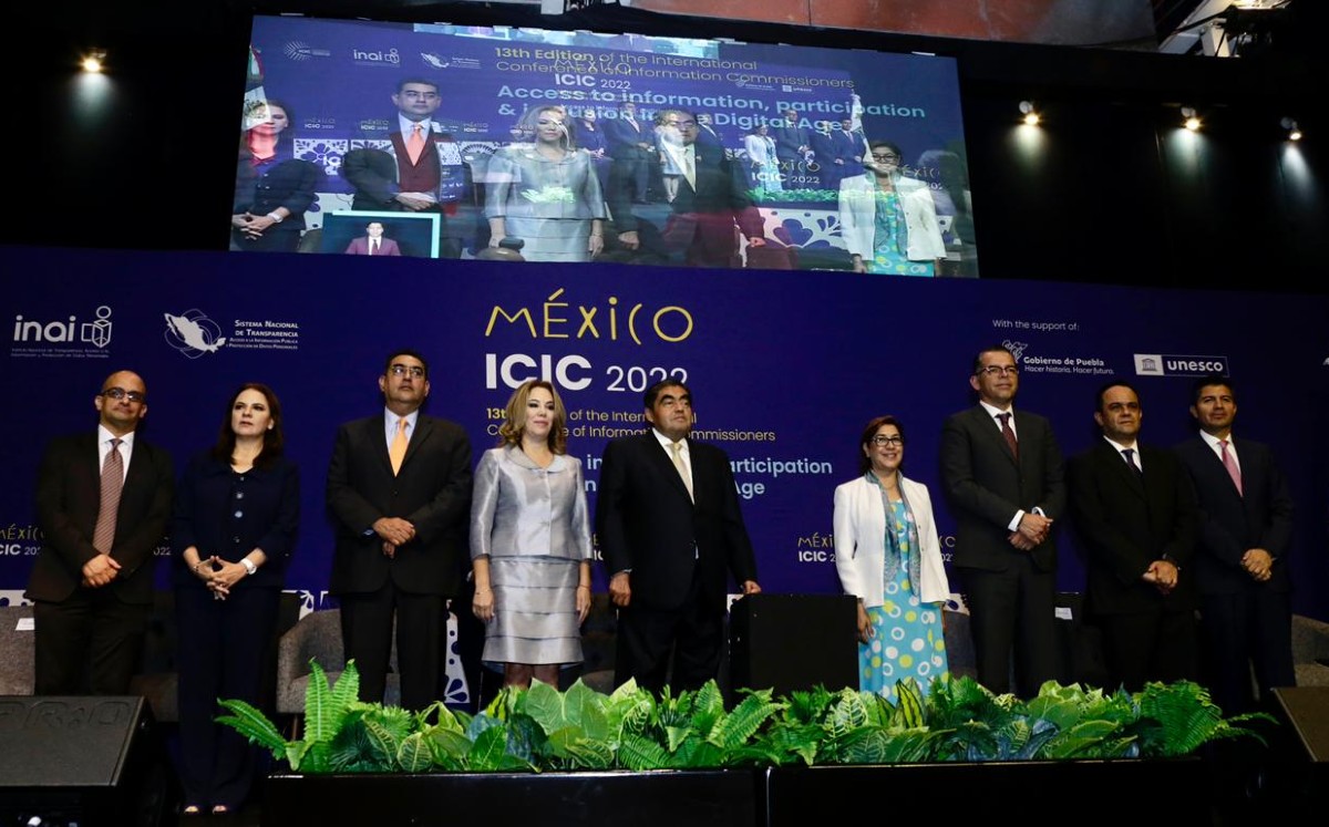 En el encuentro participan también los comisionados de transparencia de 12 entidades del país. | Twitter