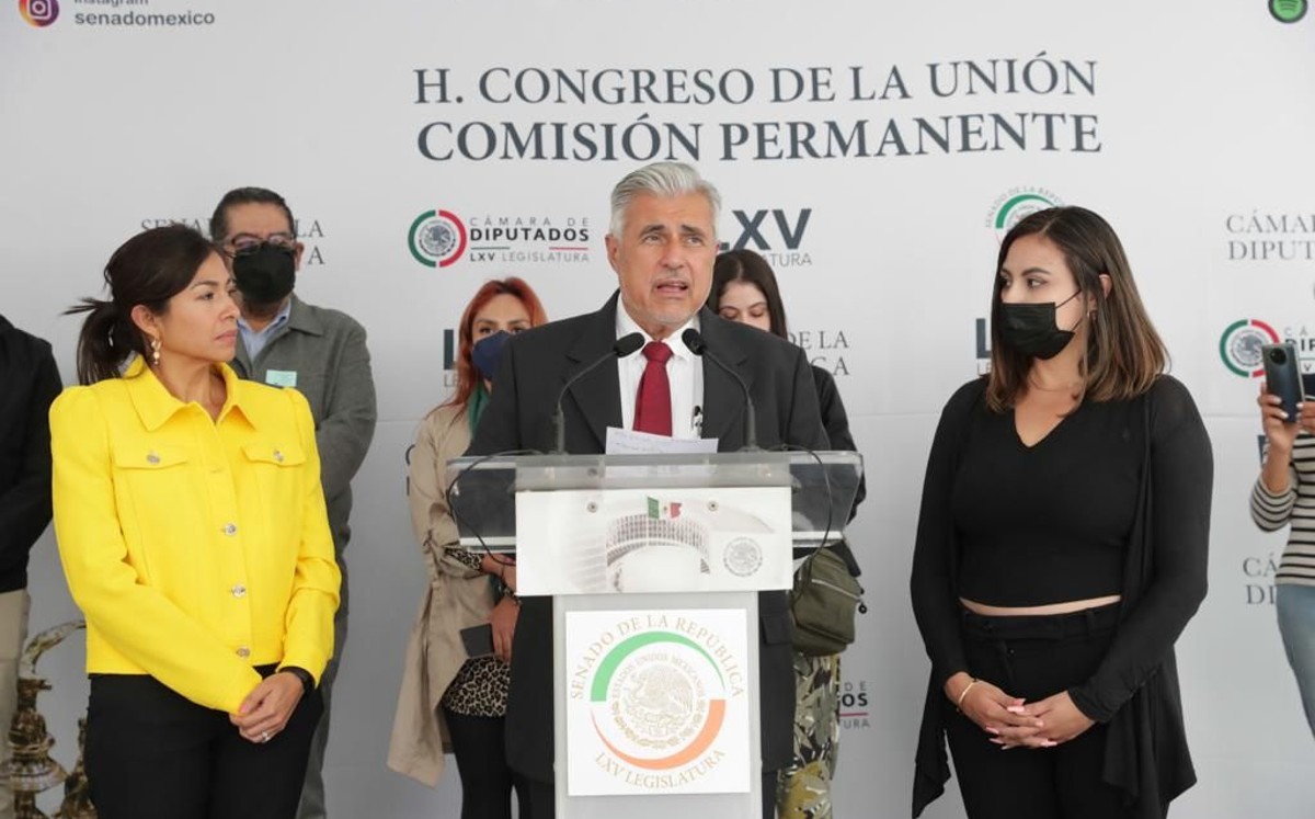 José Narro en conferencia de prensa desde el Senado. | Especial