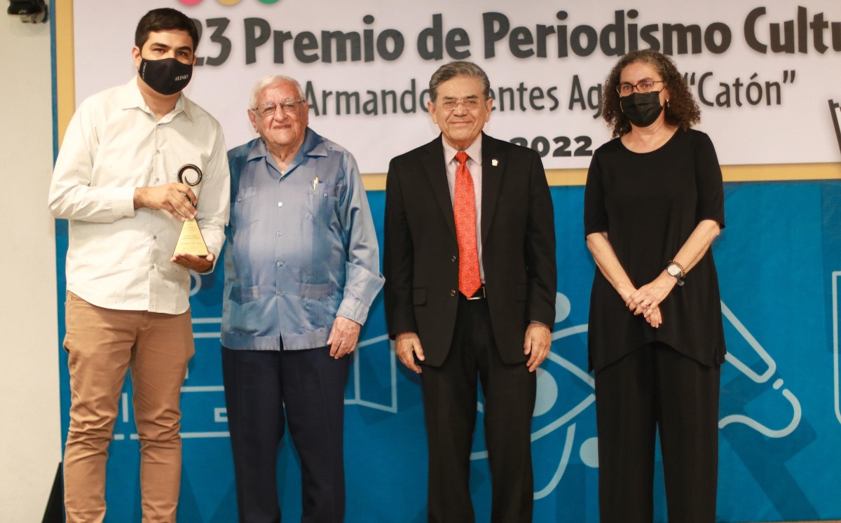 Luis Alberto López obtuvo el galardón en la categoría Reportaje. (Cortesía)
