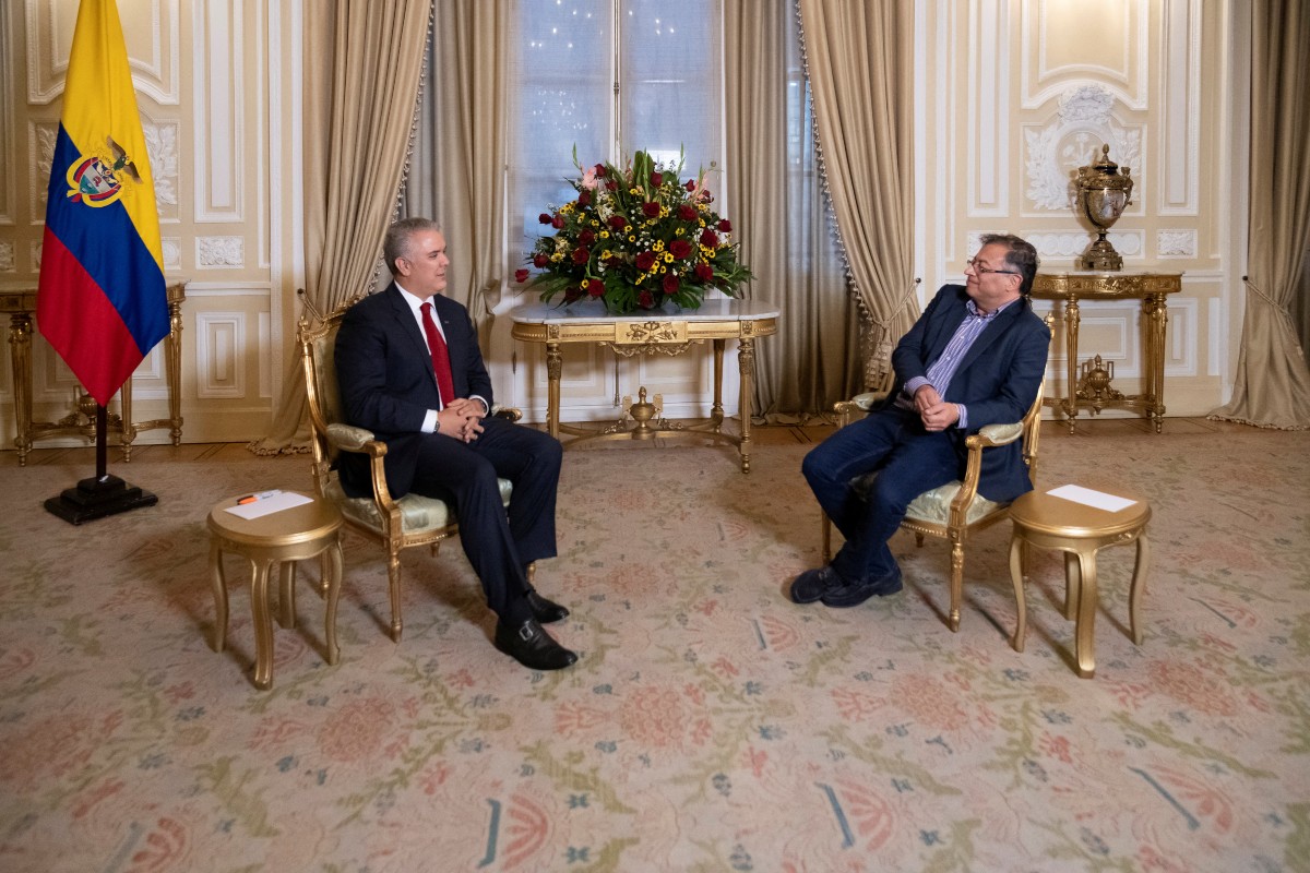 Gustavo Petro junto con el aún presidente de Colombia, Iván Duque. (Reuters)