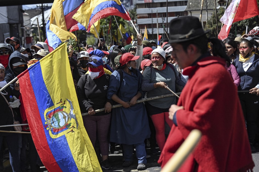 Los indígenas en Ecuador siguen protestando tras once días seguidos.(AP)