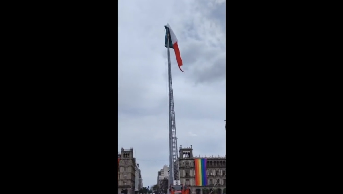 La bandera monumental se atoró | Especial
