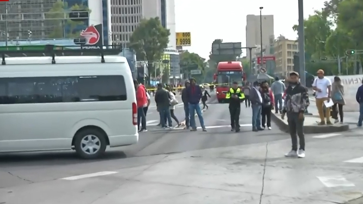 Maestros de la CNTE protestan en Paseo de la Reforma - Grupo Milenio