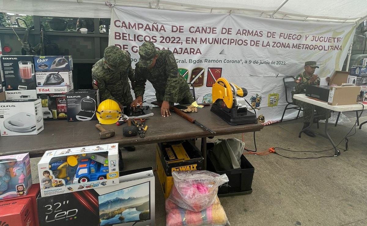 Llega campaña de canje de armas y juguetes bélicos a Guadalajara (Karla Victoria Rodríguez)