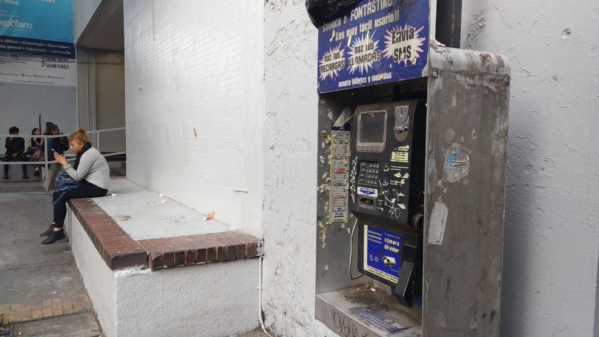 Teléfonos públicos