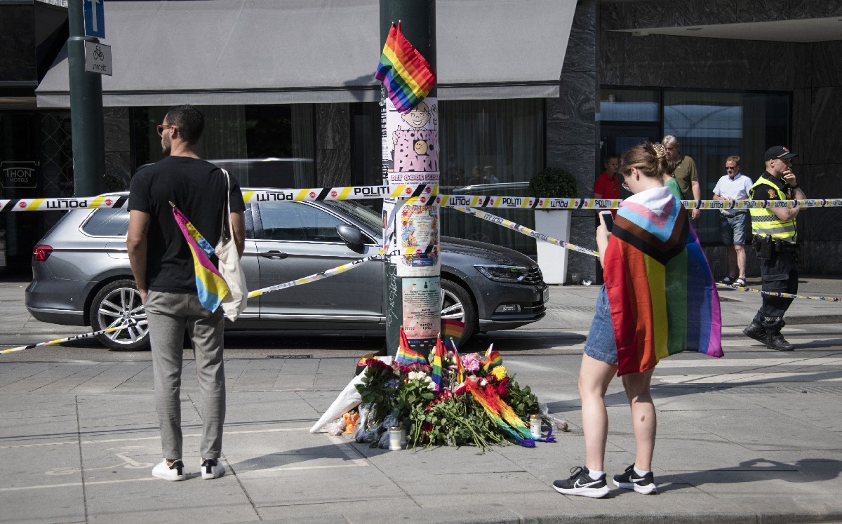 La marcha del Orgullo LGTB+, que tenía que celebrarse el sábado por la tarde en Oslo, fue anulada tras el tiroteo. (AFP)