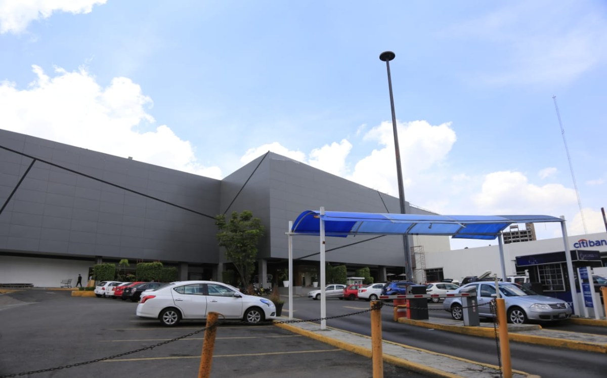 Avances en la remodelación del centro comercial plaza dorada | Andrés Lobato