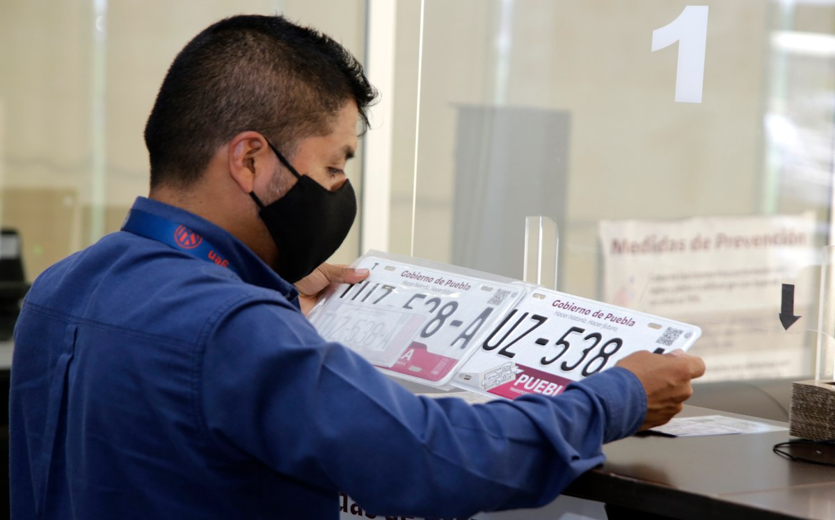 Canje de placas en Puebla | Agencia Enfoque
