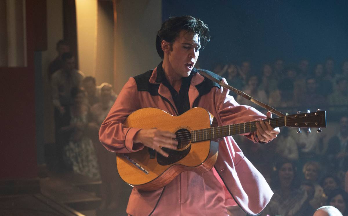 Elvis (AP).