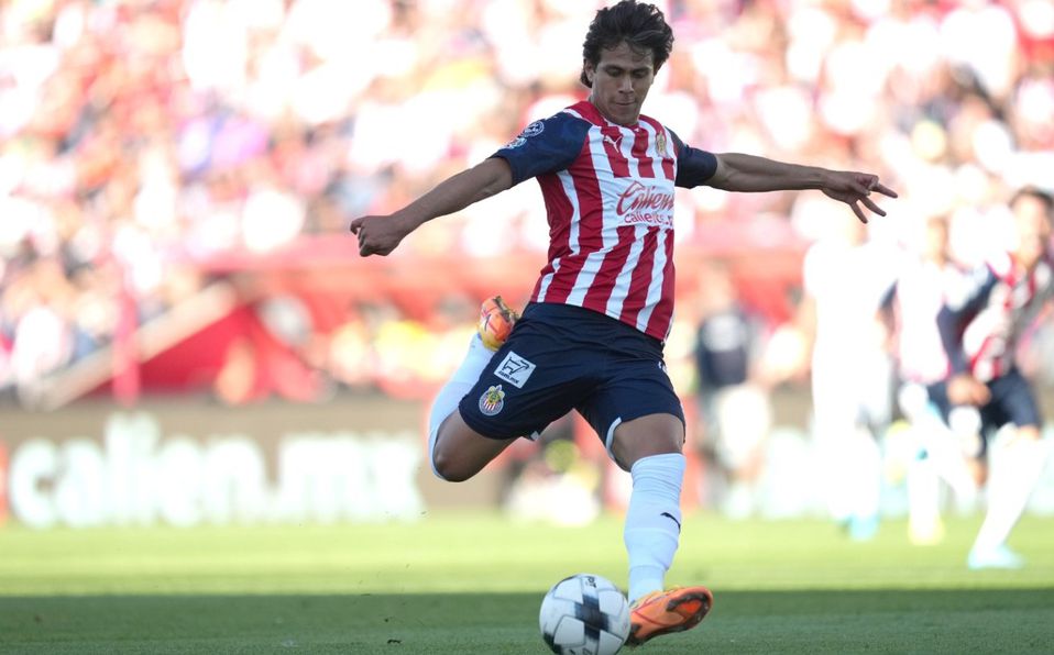 JJ Macías: se enciende la máquina goleadora de Chivas