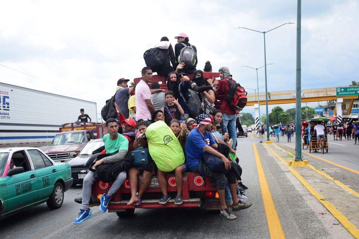 Los migrantes siguen buscando cruzar México para llegar a Estados Unidos. (AP)