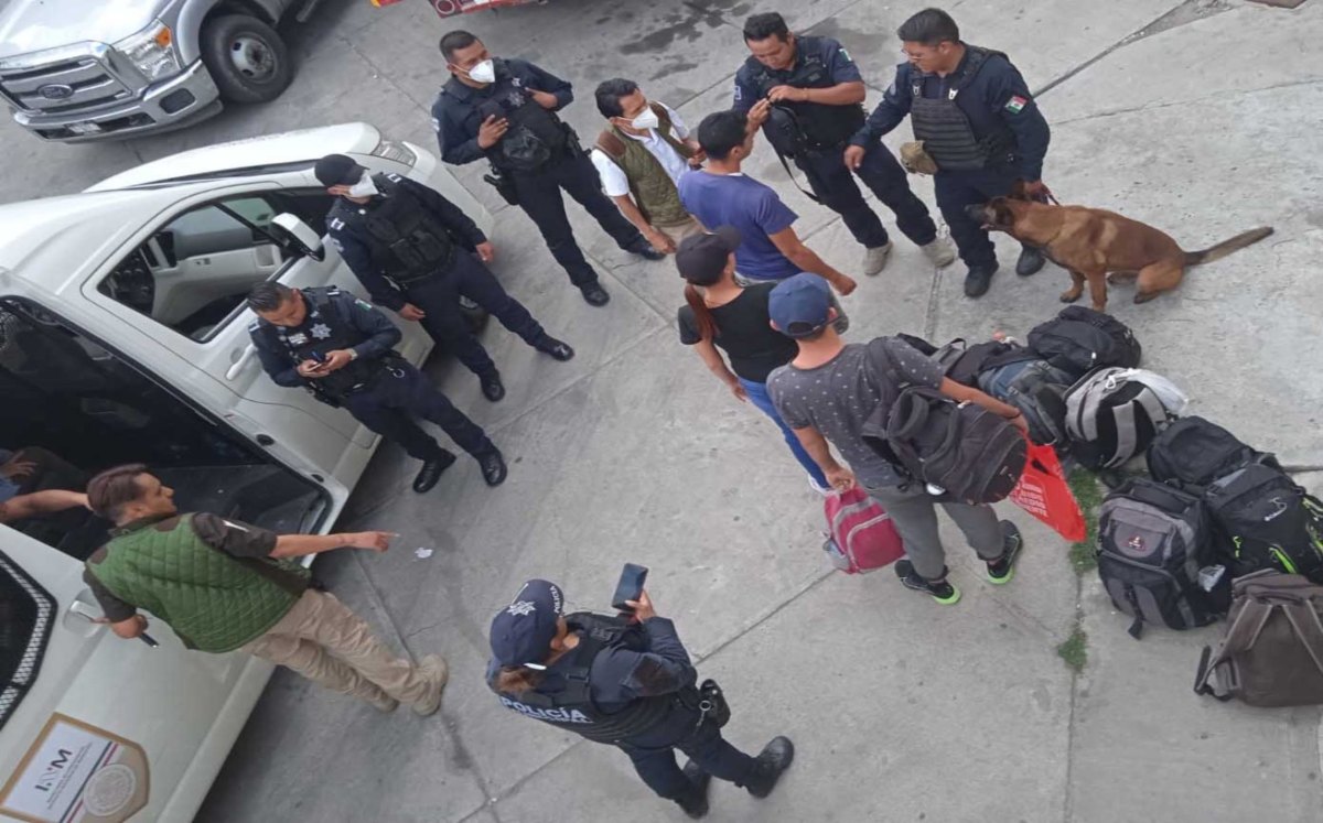Rescatan a 69 migrantes en Hueyotlipan | Especial