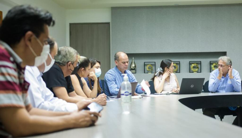 En la reunión estuvieron presentes vecinos de la colonia Vistancia. Foto: Especial