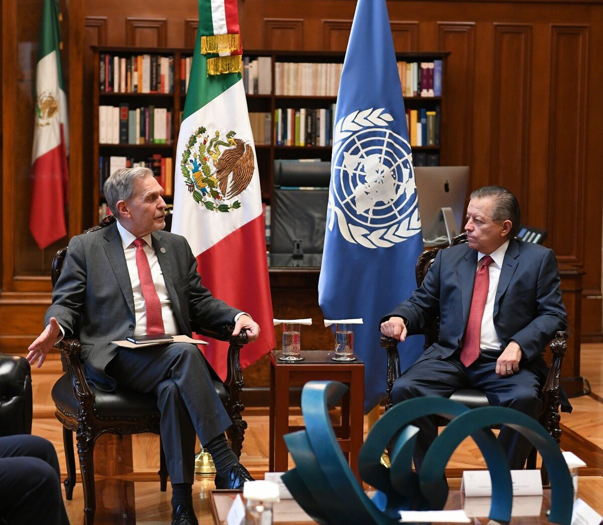 Arturo Zaldívar junto con Guillermo Fernandez-Maldonado. (Twitter @SCJN)