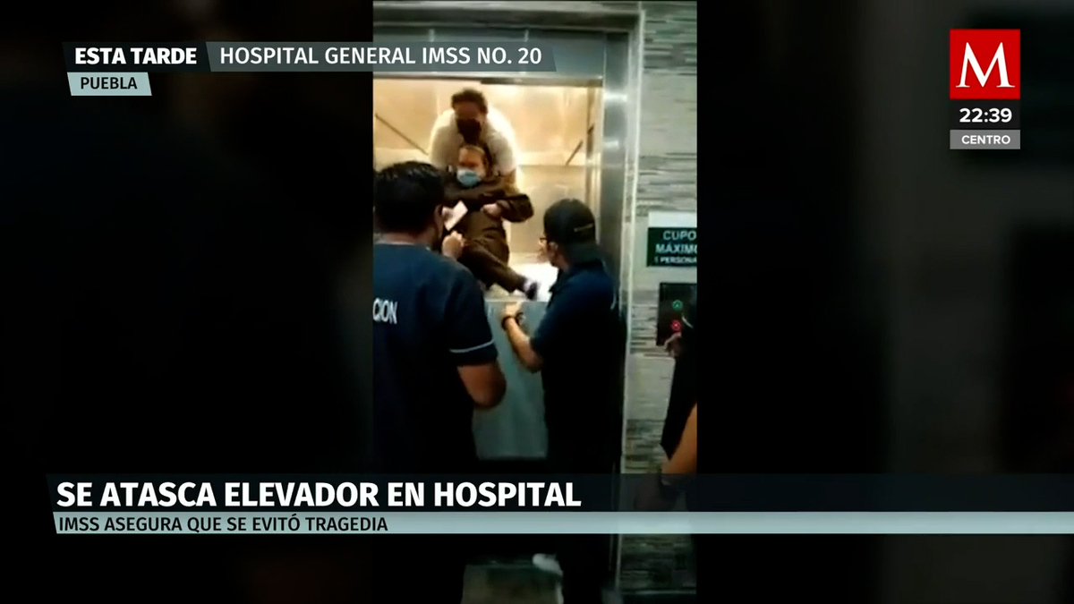 Se atasca del Hospital General de zona número 20 del IMSS hospital de Puebla