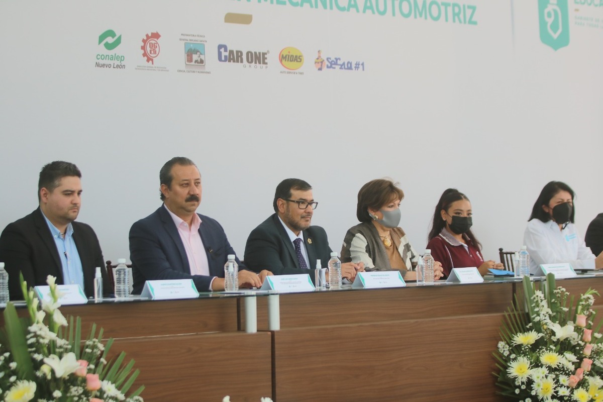 El Estado firmó un convenio de colaboración con el sector privado. Foto: Leonel Rocha
