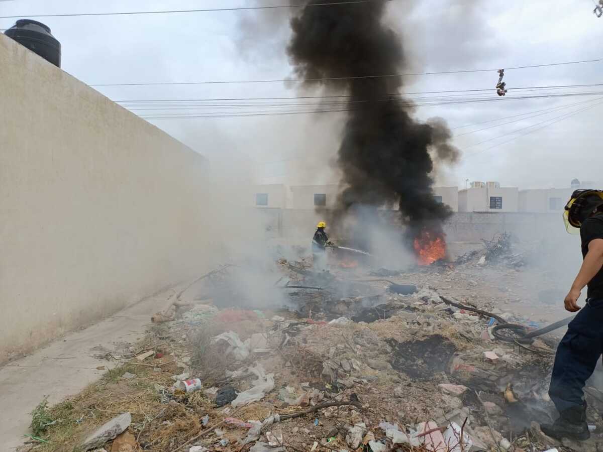 Incendio en ampliación San Antonio, Gómez Palacio | Notivox Digital