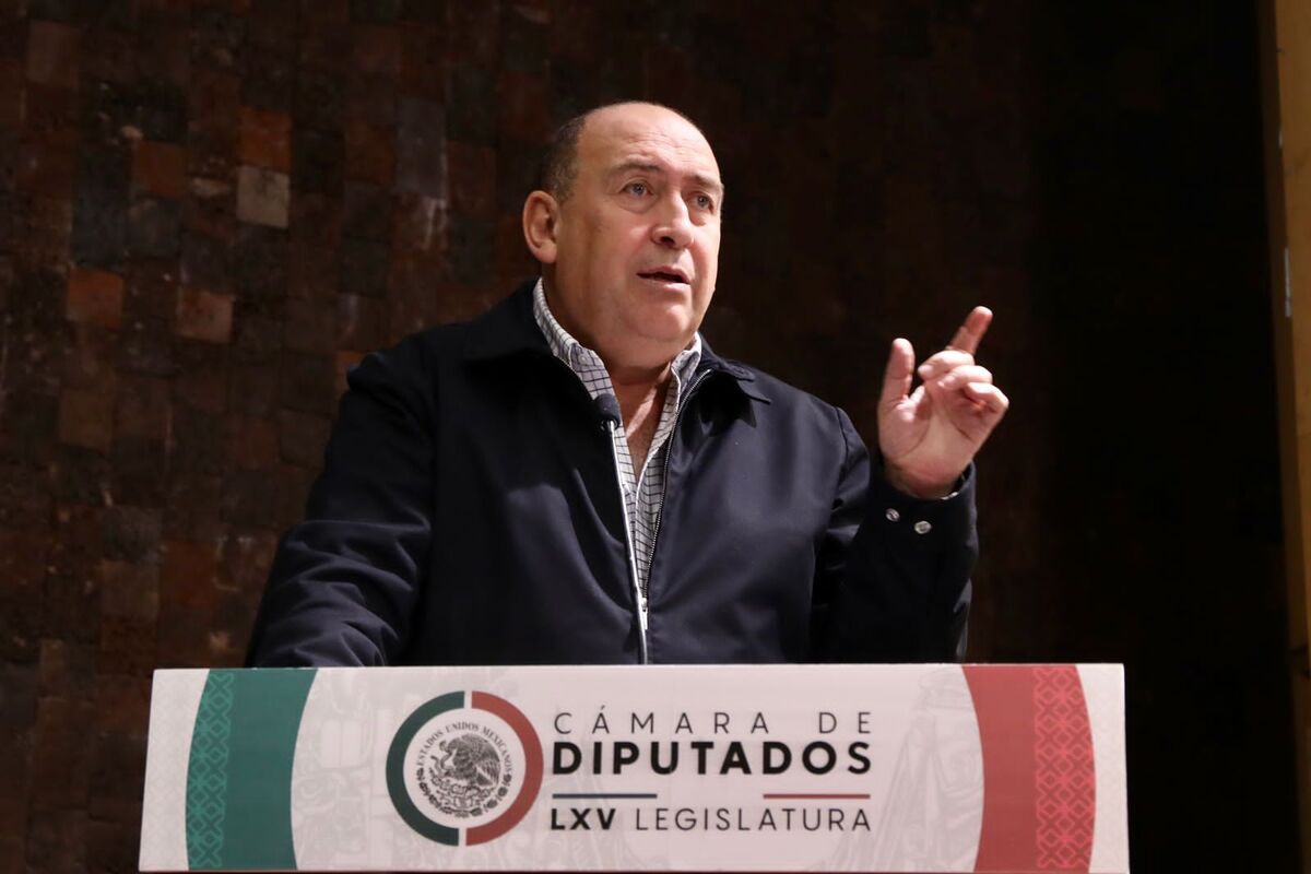 Presidente de la Junta de Coordinación Política y líder parlamentario del PRI en la Cámara de Diputados, Rubén Moreira