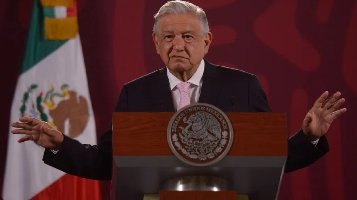 AMLO buscará traer médicos europeos para fortalecer sistema de salud