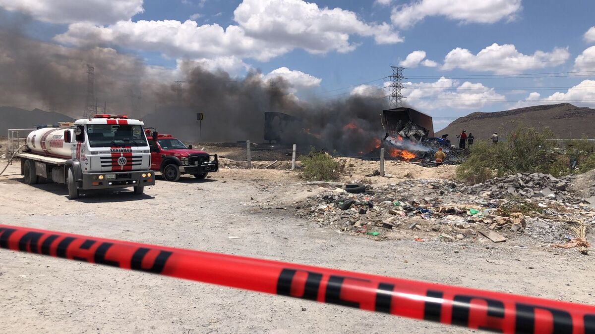 El percance se registró sobre el libramiento norponiente de Saltillo.