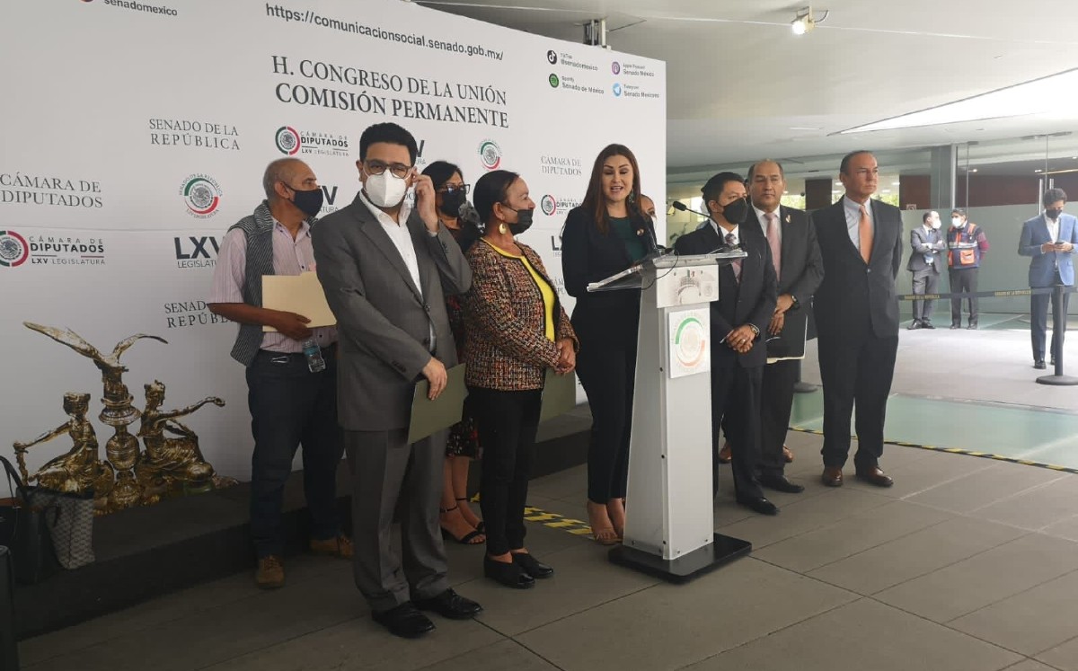 Geovanna Bañuelos dijo que Pasiano Rueda debería estar tomando protesta por un cargo por el que fue electo. | Especial