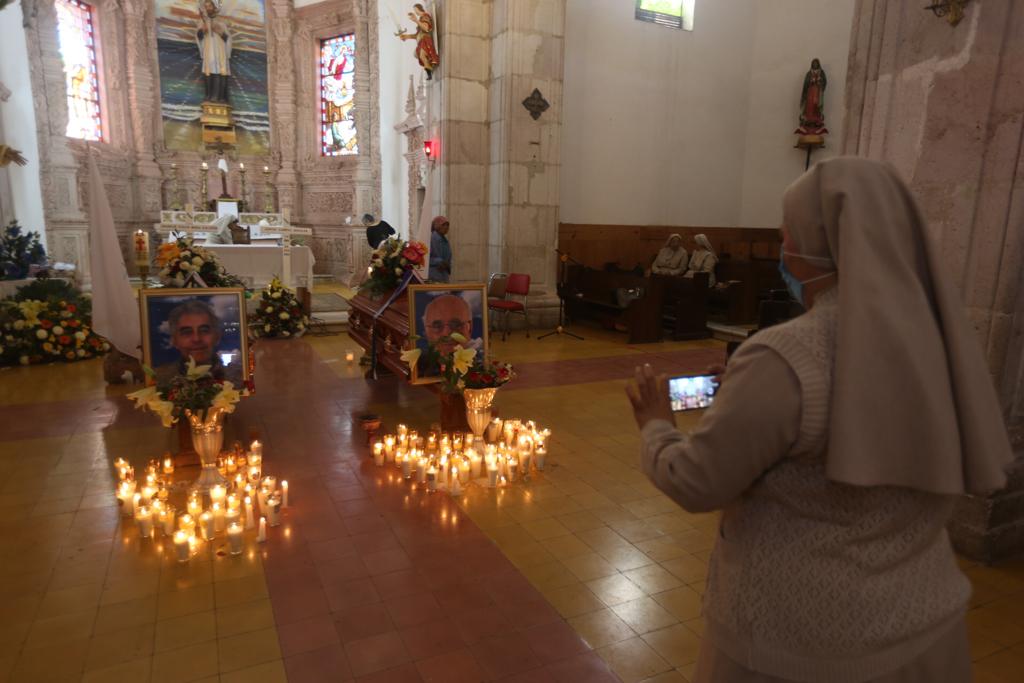 Lamentaron la muerte de los sacerdotes. (Jorge Carballo)