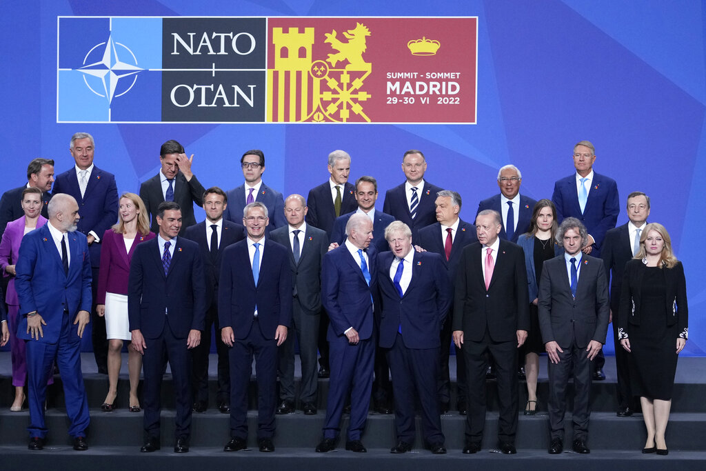 Los representantes de la OTAN en Madrid, España. | AP