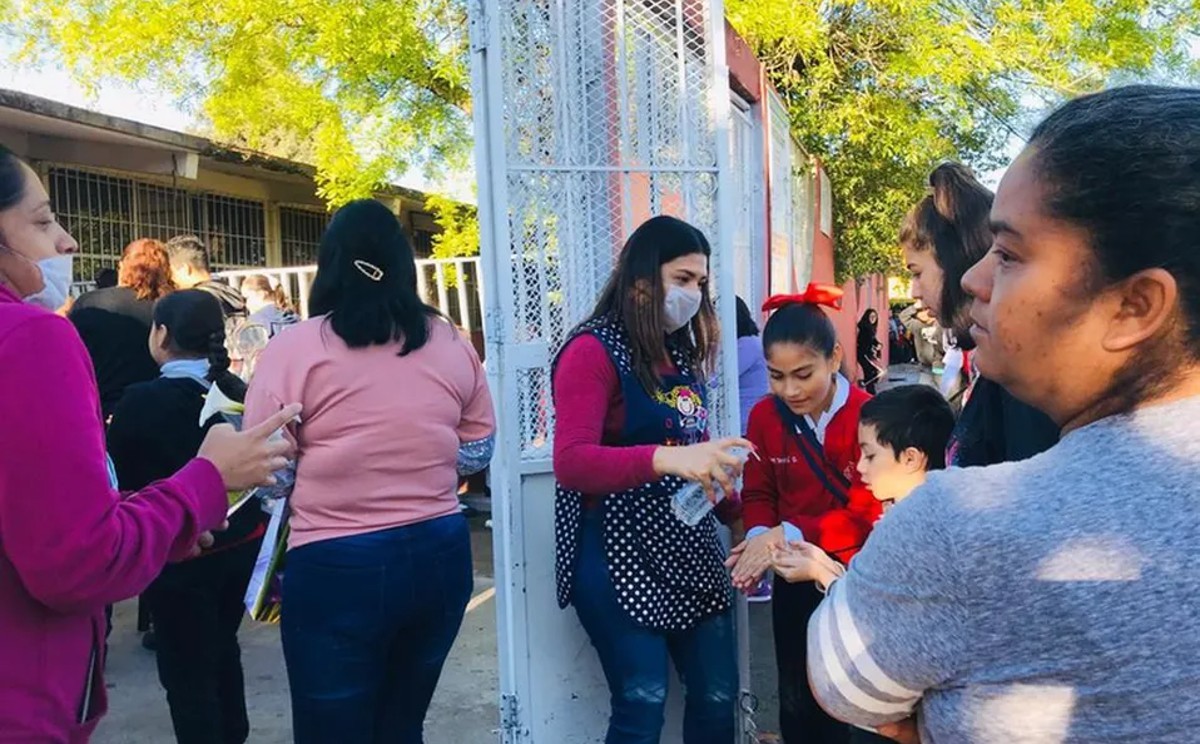 En menos de un mes suman más de 100 casos de covid escuelas de Madero