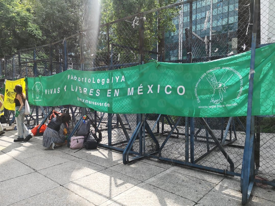 Protestan en la Embajada de EU en México a favor del aborto (Jorge Becerril)