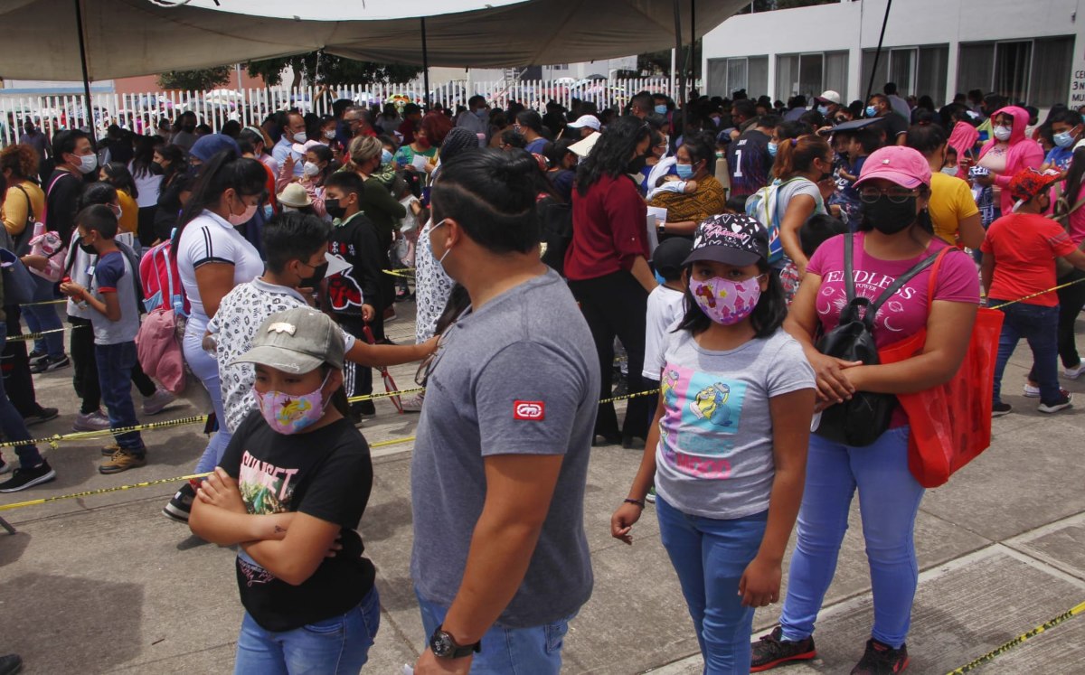 Vacunación pediátrica en Puebla capital | Melanie Torres