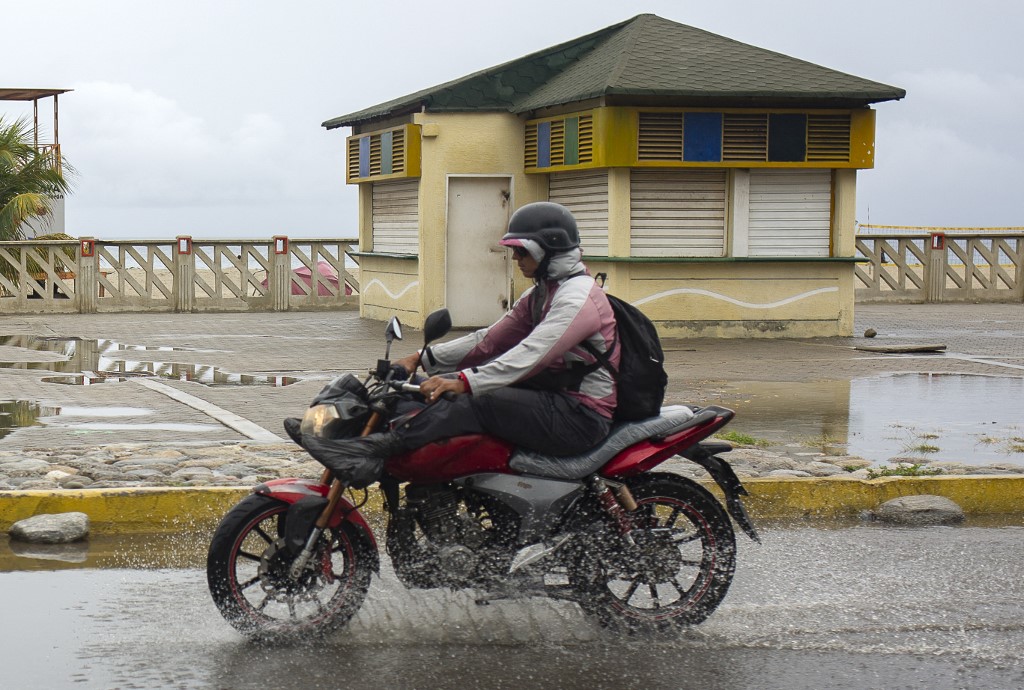 Bonnie amenaza por pasar en Centroamérica, dejando afectaciones. (AFP)