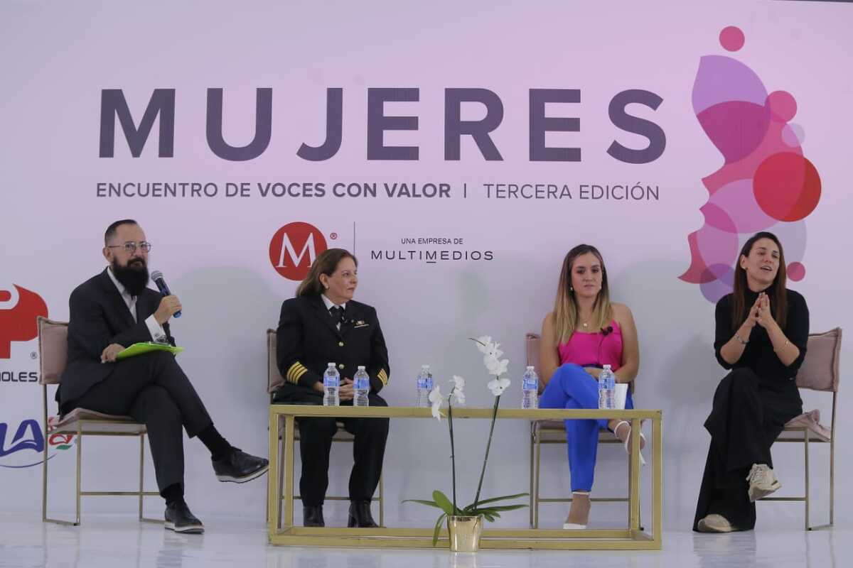 Panel 'Mujeres Líderes del Cambio' | Mauricio Román