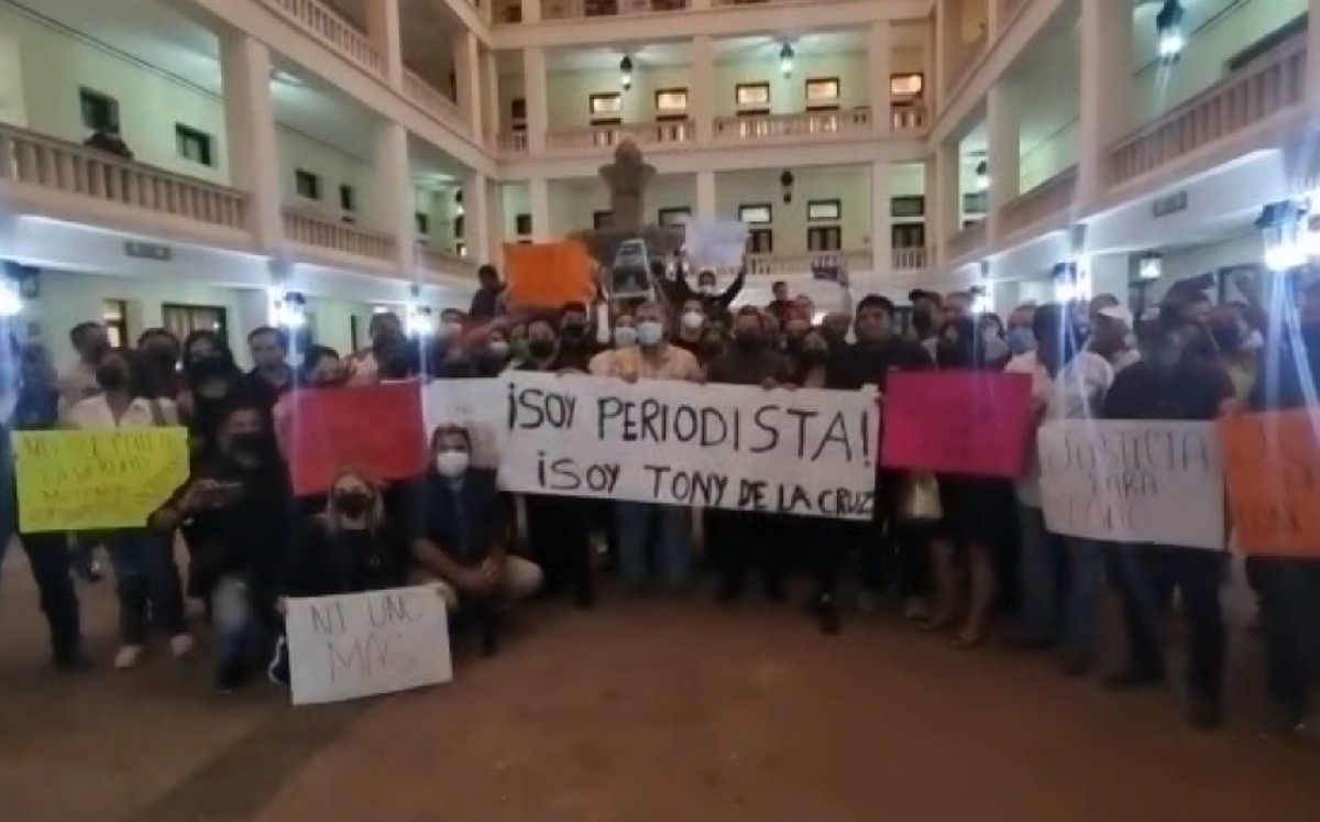Periodistas marcha Ciudad Victoria por crimen de Antonio de la Cruz. (TD Victoria)