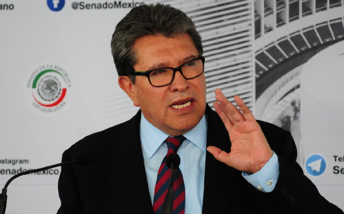Ricardo Monreal, coordinador de la bancada de Morena en el Senado, en una conferencia. | Cuartoscuro