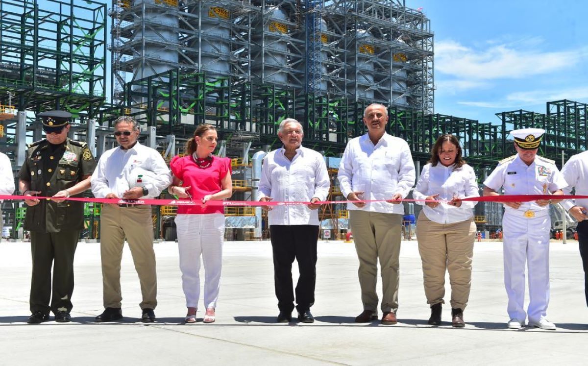 AMLO corta listo de inauguración en la refinería Olmeca en Dos-Bocas | Especial