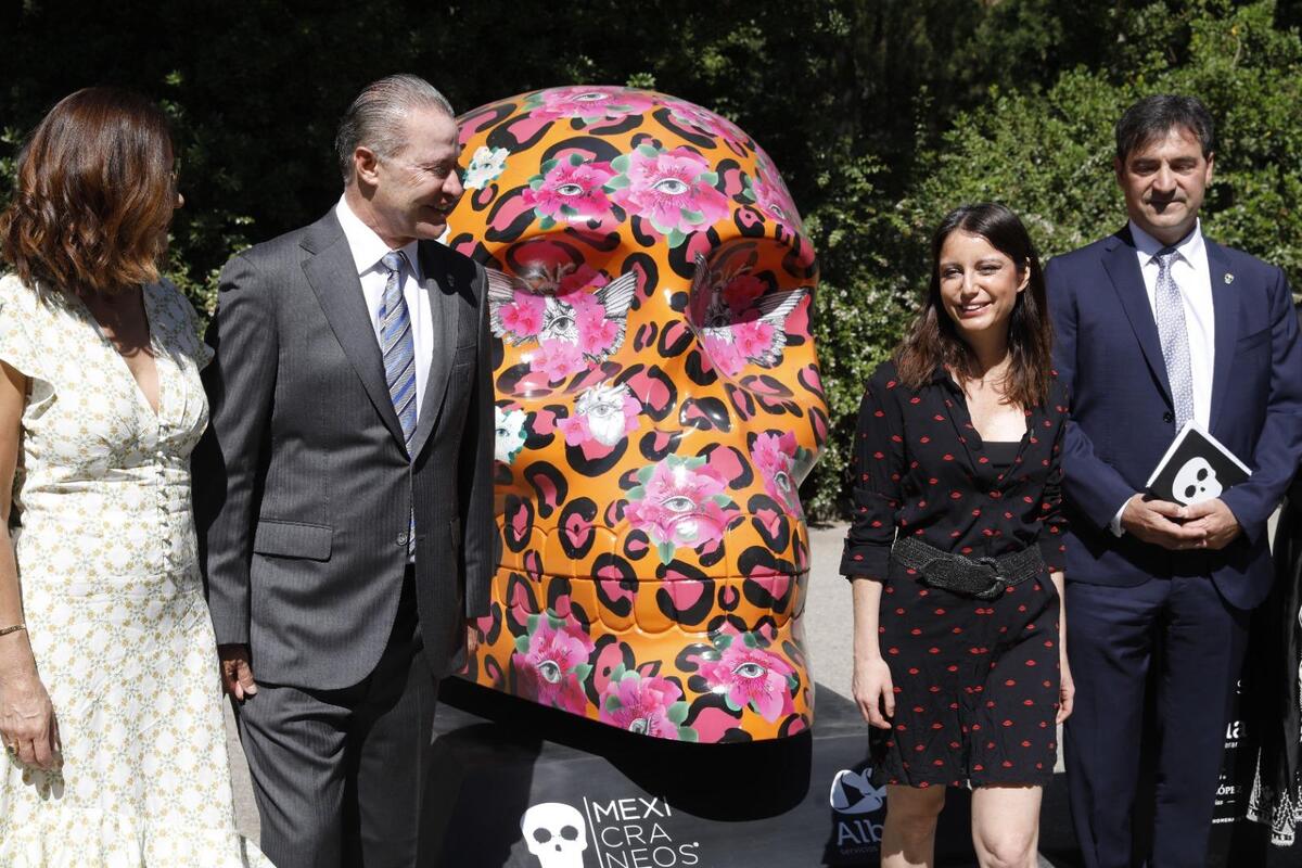 El embajador de México en España inauguró la exposición de "Mexicraneos" en Madrid | Especial