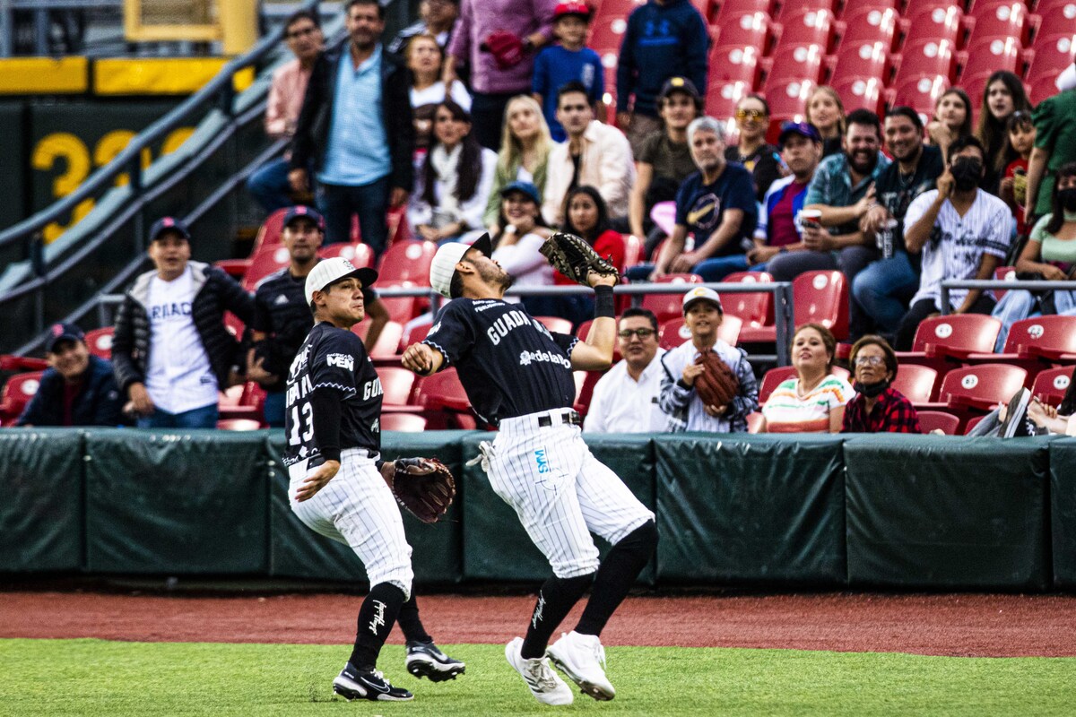 Jugadores de Mariachis de Guadalajara