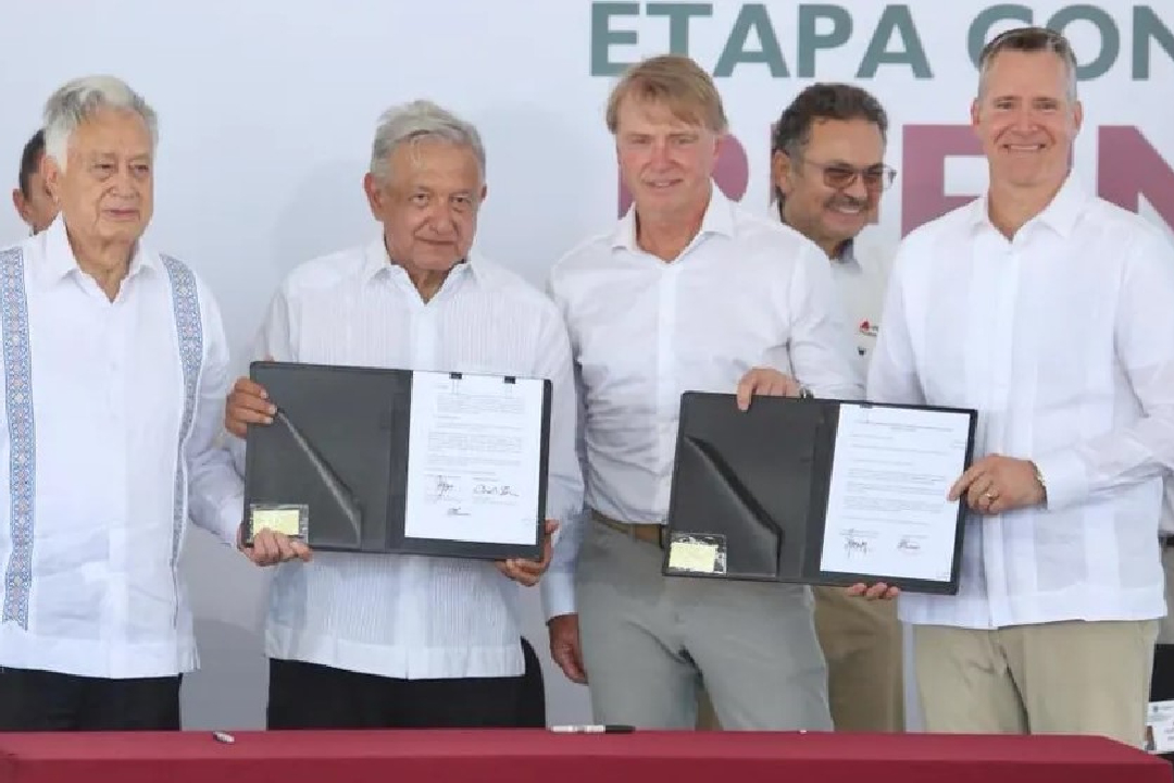 Pemex firma cartas de intención para reanudar proyectos en Veracruz y Oaxaca