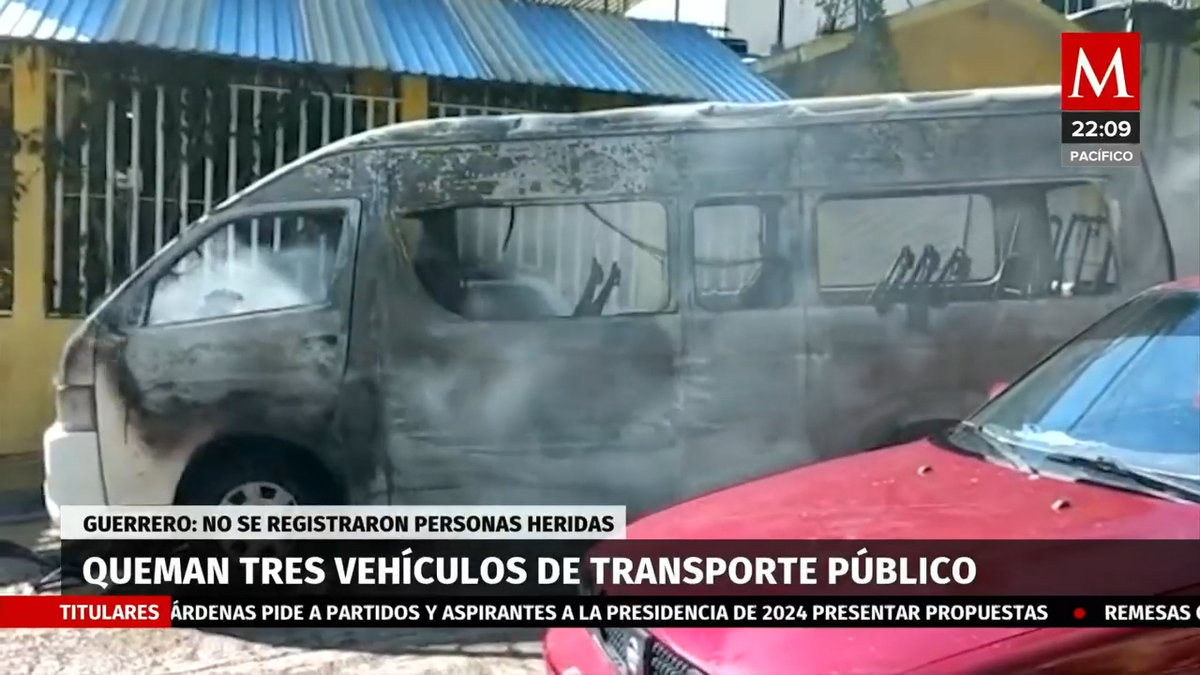 Queman tres vehículos de transporte público en Guerrero