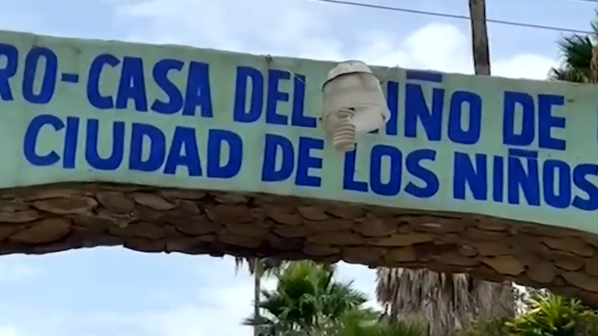 Comienza la demolición de la ciudad de los niños en Oaxaca