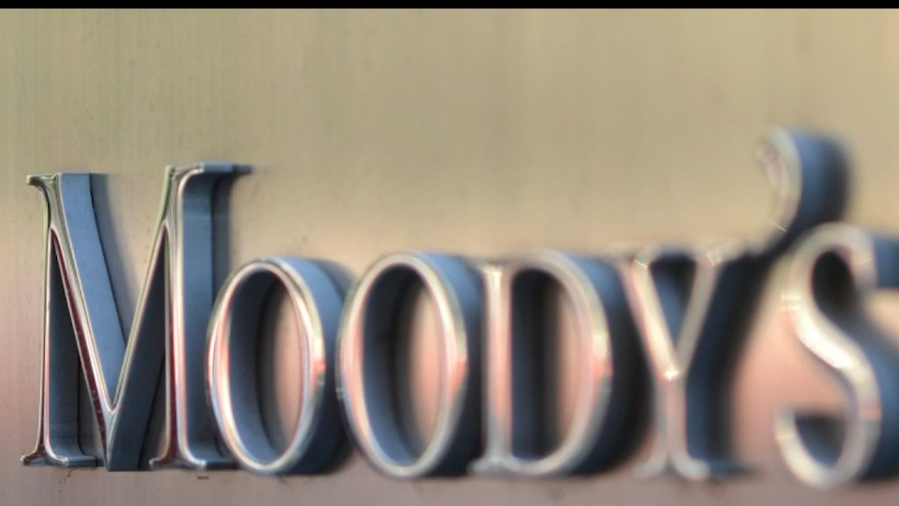 Moodys cierra filas para compra de citibanamex