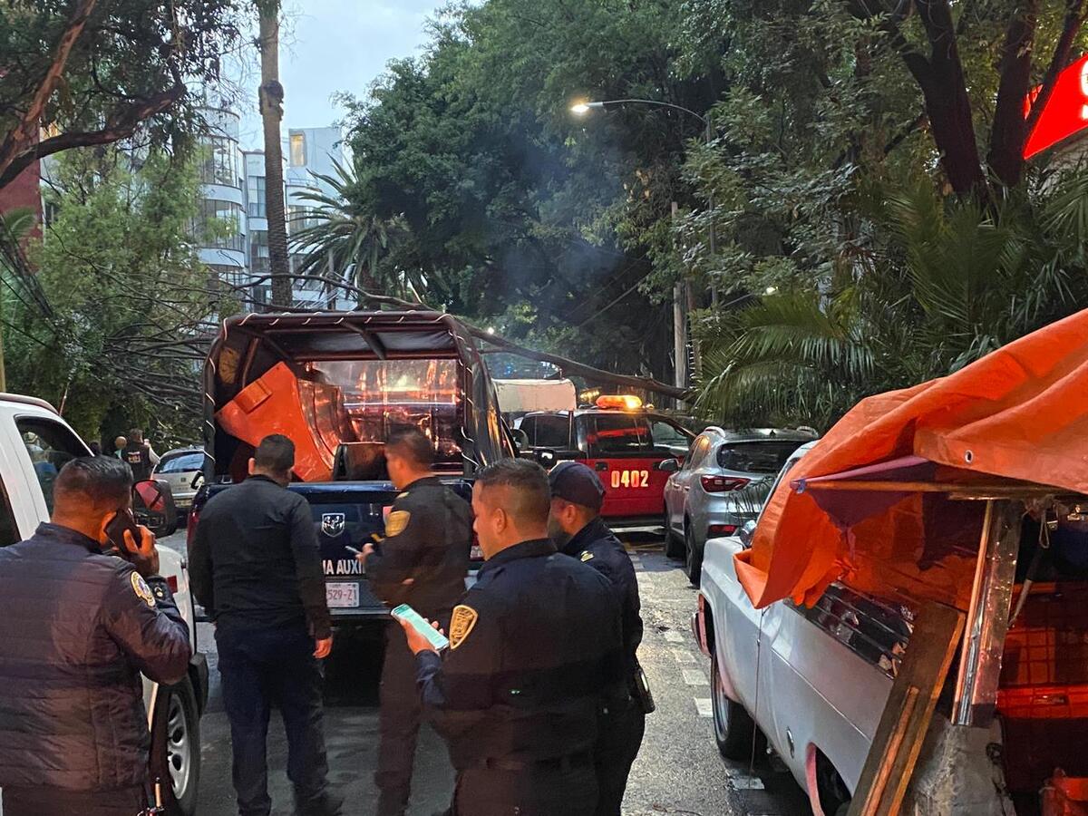 Elementos de la SSC acudieron al lugar. (David Rodríguez)