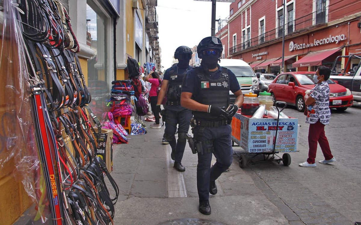 Ambulantes retoman nuevamente las calles de Puebla | Melanie Torres