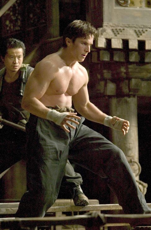 Christian Bale como Bruce Wayne