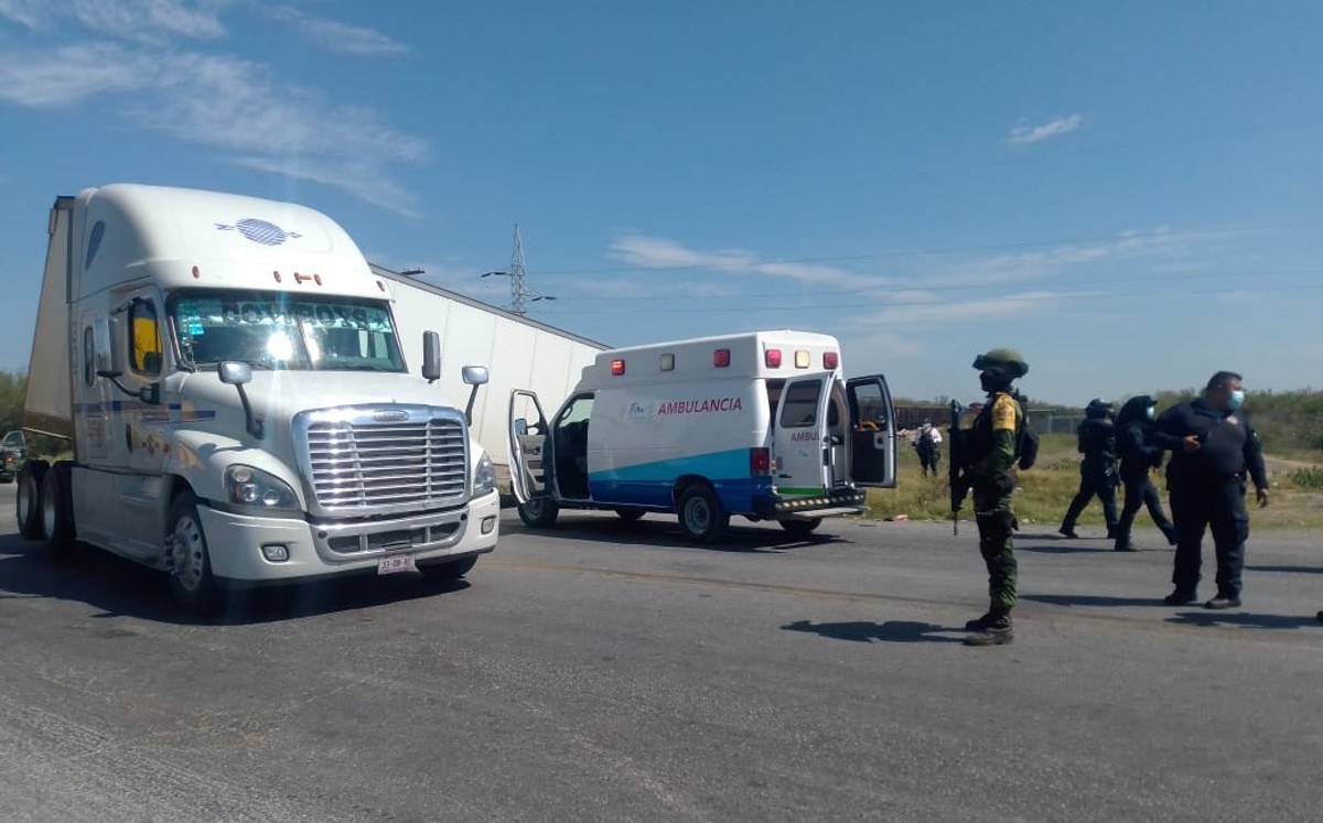 Cierre carretera Victoria-Monterrey